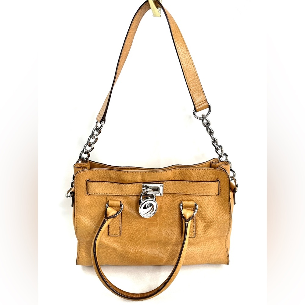 Michael Kors Tan Snakeskin Embossed Leather Shoulder Bag Brass Lock Chain Strap - Picture 1 of 11